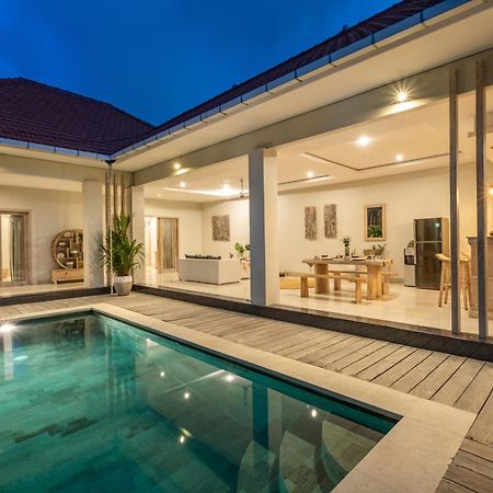 ☆ Villa Larissa ☆ Seminyak 2Br Pool Kuta Petitenget Екстер'єр фото